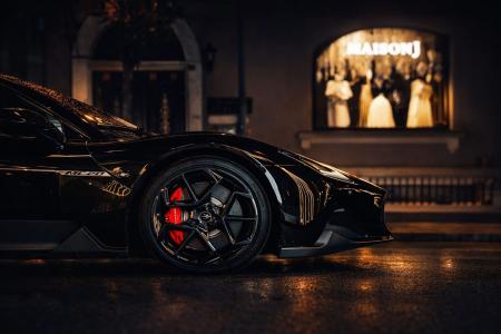 İlk Randevu, Araba ve Küçük Tehlikeler